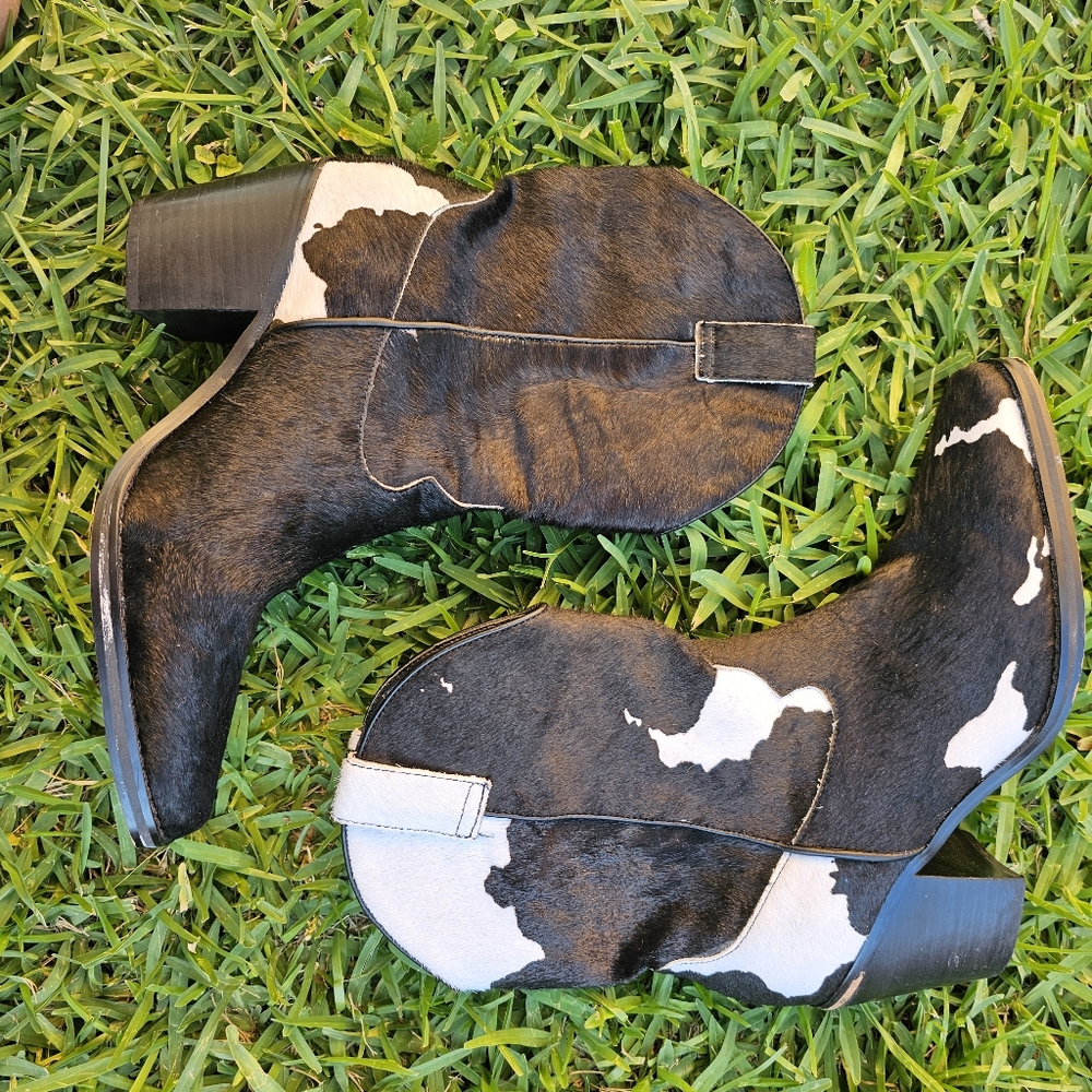 Urban Outfitters June Western Boot size 8